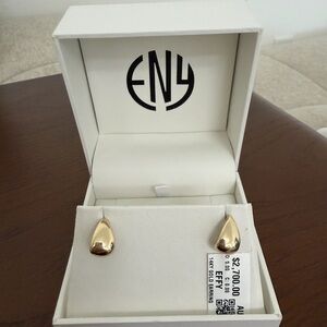 14K Yellow Gold Teardrop Stud Earrings